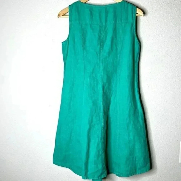 Click XS green linen dress with front pockets - Picture 2 of 4